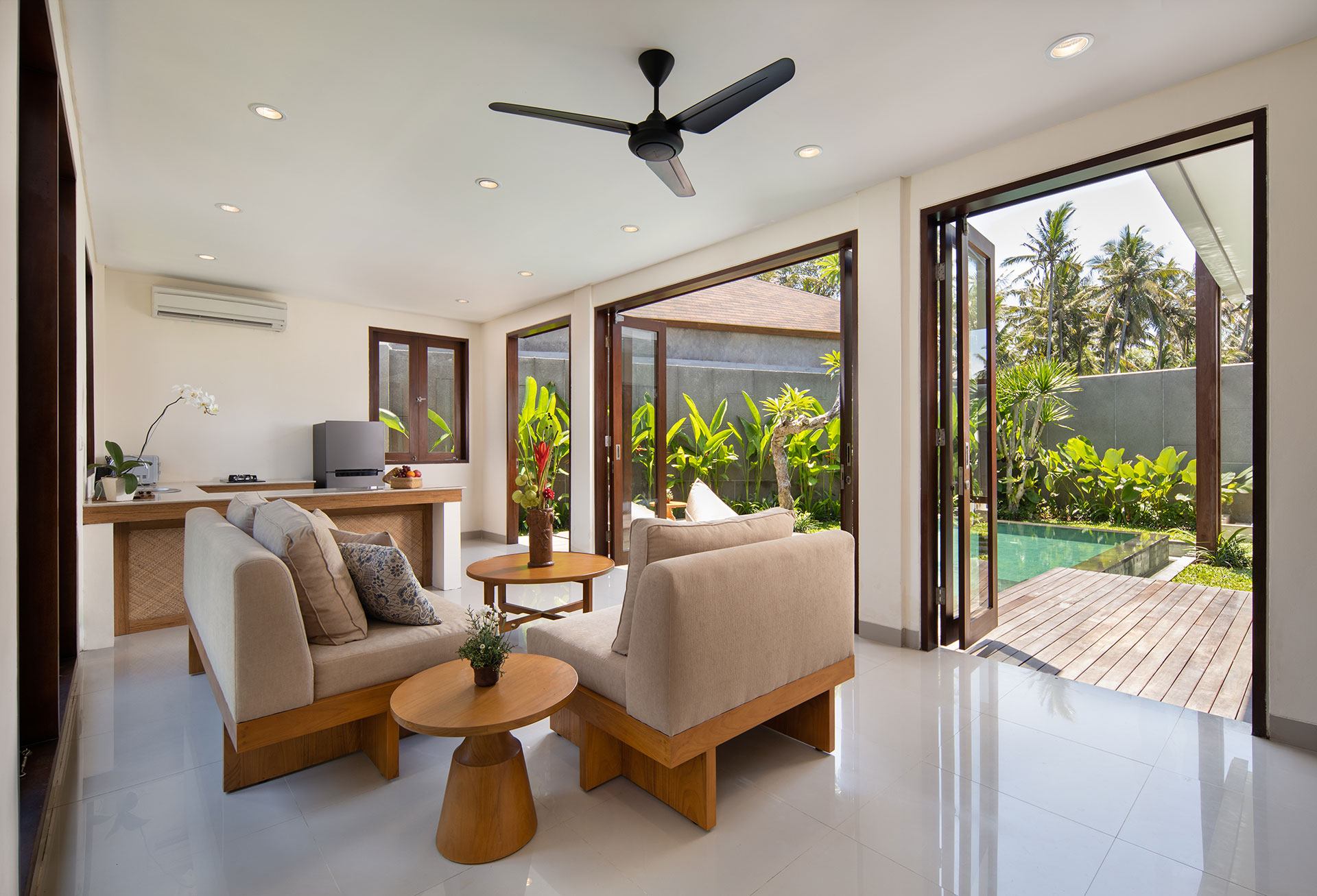 Agrapana Beach Villa - Two Bedroom Living Area