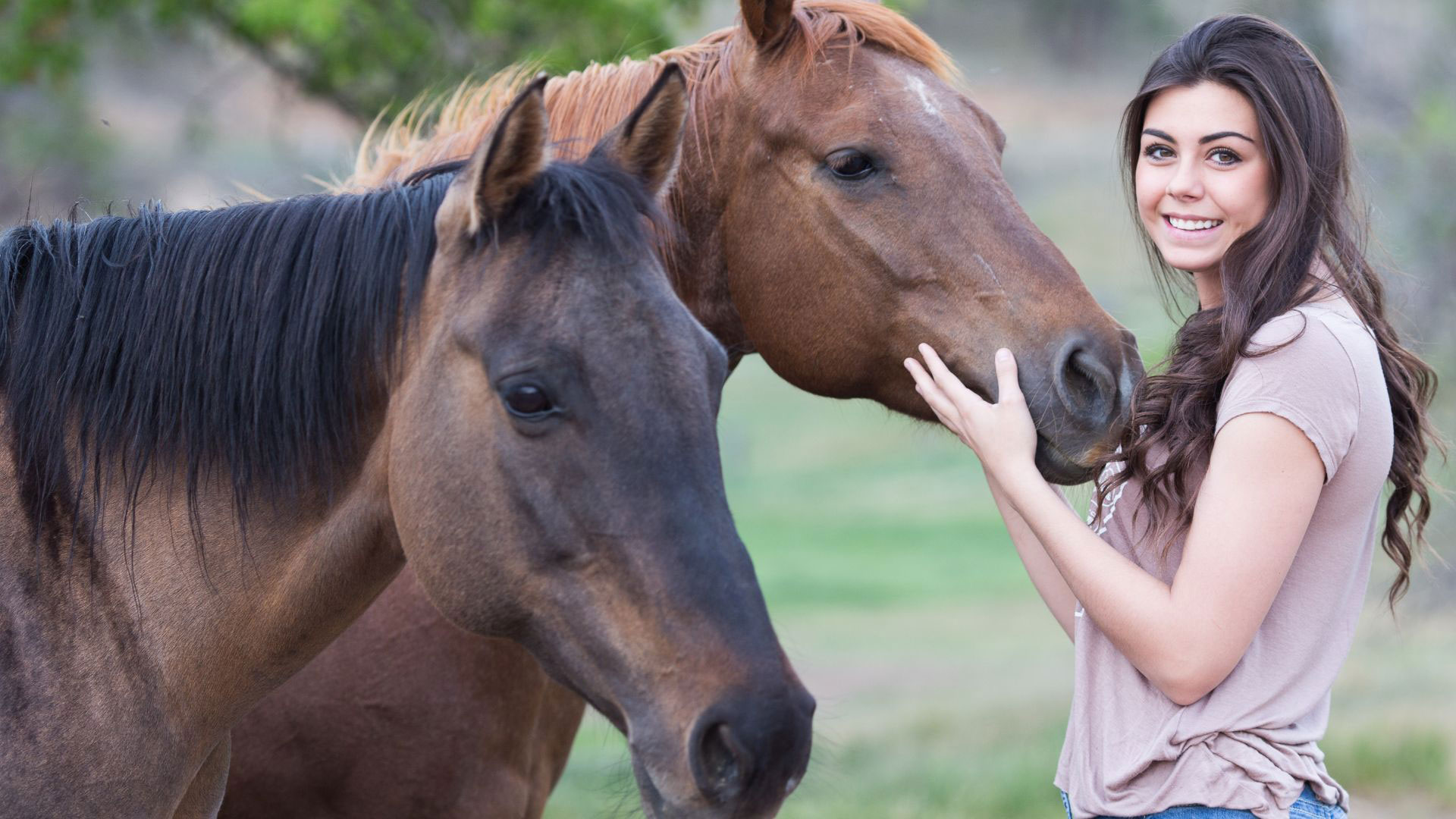 Agrapana-Beach-Villa---Experience---Bali-Horse-Riding-Touch